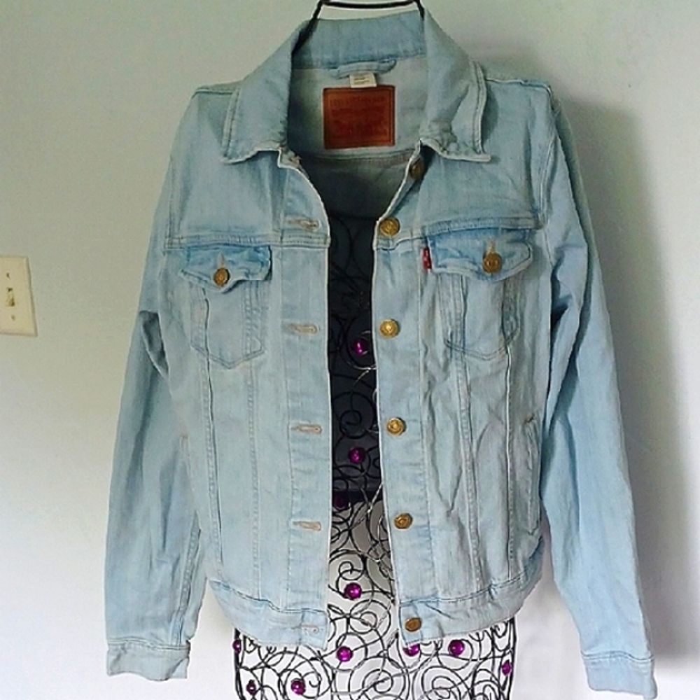 Levi's Classic Trucker Denim Jacket